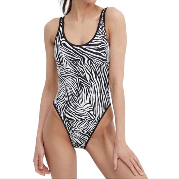 Michael Kors Black and White Zebra Print High Cut One Piece Swimsuit Size 10 new - Picture 1 of 11